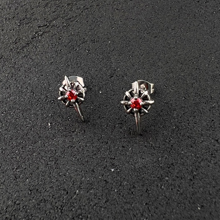 Готичні панк сережки з червоними каменями із медичної сталі ES-042 ES-042 фото