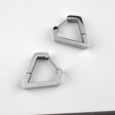 Сережки із медичної сталі у вигляді діаманта ES-301 ES-301 фото