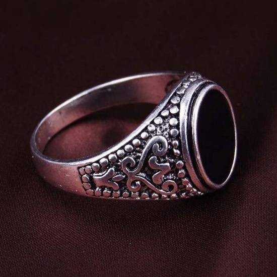 Чоловічий перстень печатка з чорною вставкою RG-010 RG-010 фото