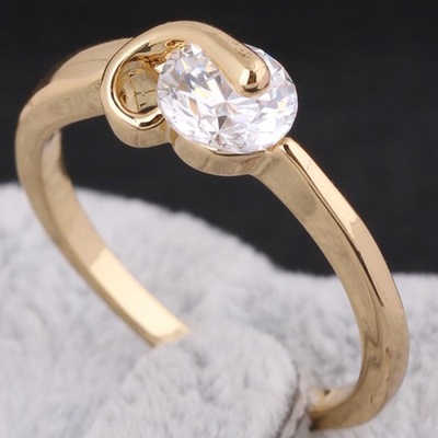 Женское кольцо с позолотой и белым камнем RG-016 RG-016 фото