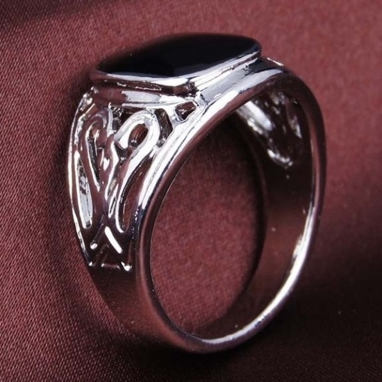 Чоловічий перстень печатка з чорною вставкою RG-111 RG-111 фото
